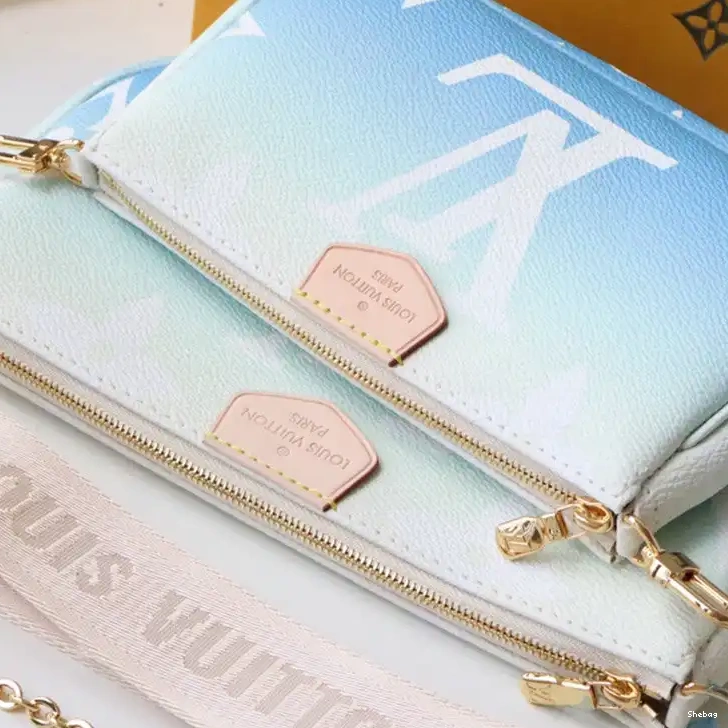 2106DJ0104 Bags LV 0707